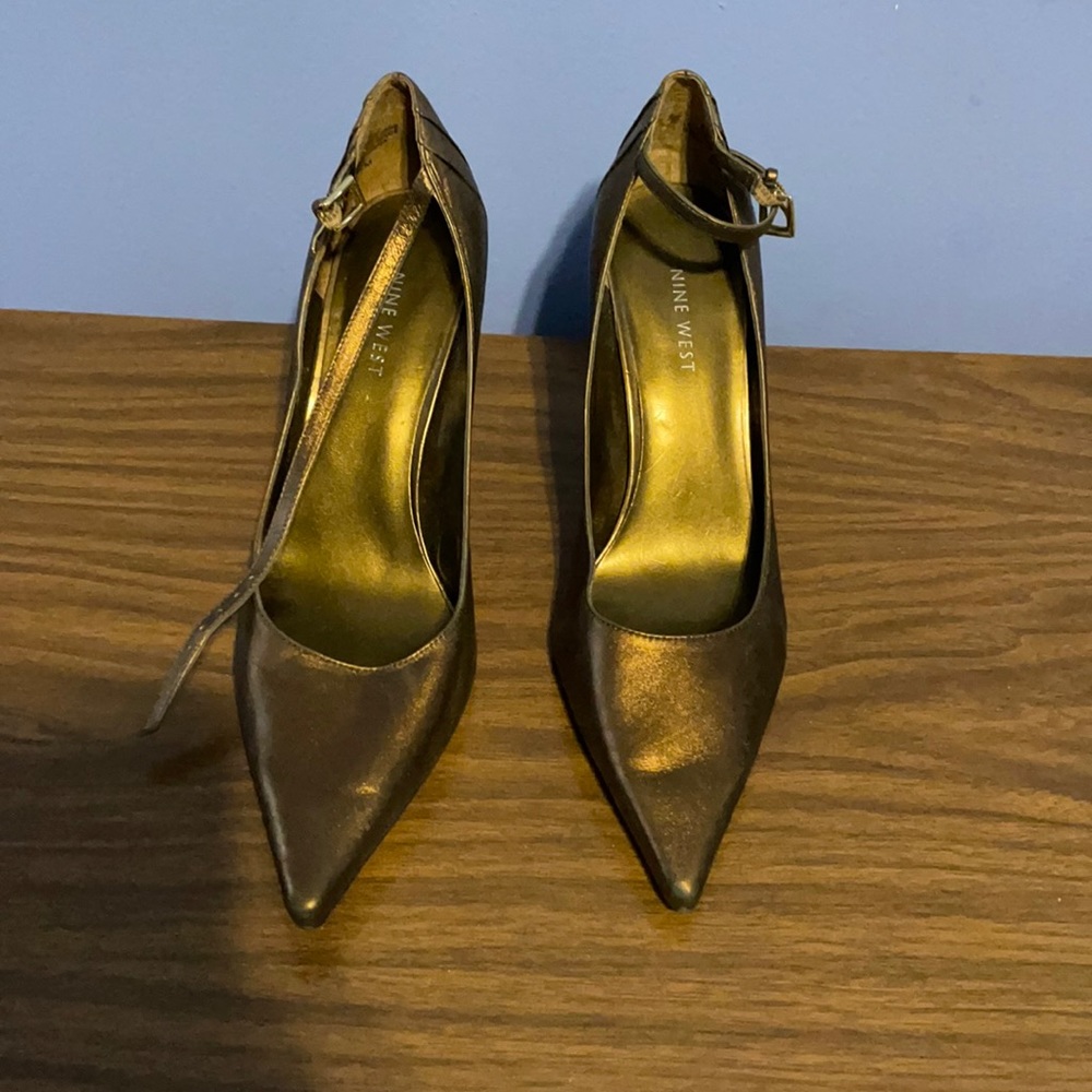 Nine West Pointed Heels